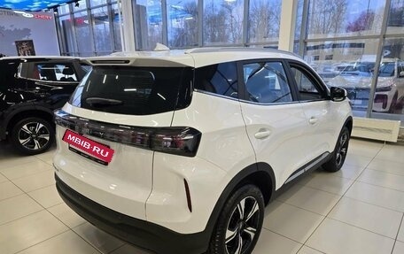 Chery Tiggo 4 I рестайлинг, 2025 год, 2 420 000 рублей, 3 фотография
