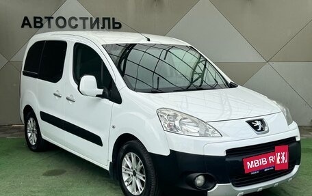 Peugeot Partner II рестайлинг 2, 2011 год, 699 000 рублей, 2 фотография