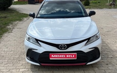 Toyota Camry, 2021 год, 2 680 000 рублей, 1 фотография