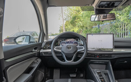 Volkswagen Golf VIII, 2025 год, 3 000 077 рублей, 25 фотография