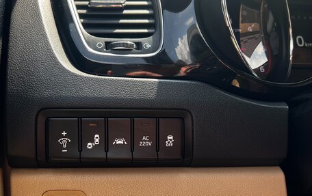 KIA Carnival III, 2017 год, 2 600 000 рублей, 13 фотография
