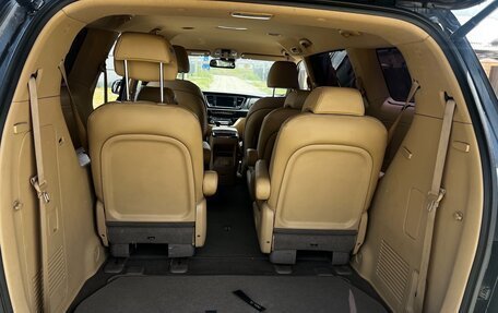 KIA Carnival III, 2017 год, 2 600 000 рублей, 16 фотография