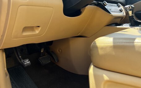 KIA Carnival III, 2017 год, 2 600 000 рублей, 17 фотография