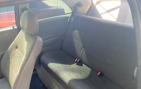 Opel Corsa C рестайлинг, 2001 год, 269 000 рублей, 16 фотография