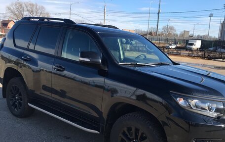 Toyota Land Cruiser Prado 150 рестайлинг 2, 2021 год, 8 500 000 рублей, 2 фотография