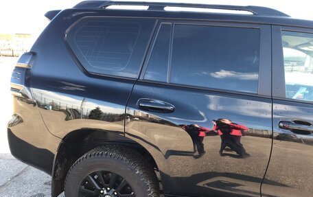 Toyota Land Cruiser Prado 150 рестайлинг 2, 2021 год, 8 500 000 рублей, 15 фотография