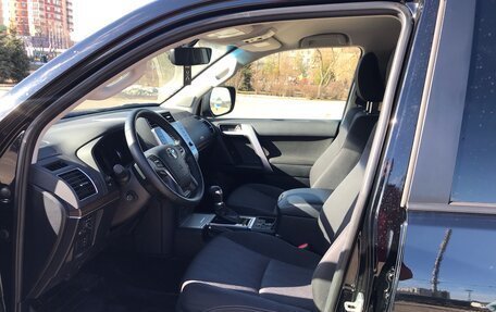 Toyota Land Cruiser Prado 150 рестайлинг 2, 2021 год, 8 500 000 рублей, 17 фотография
