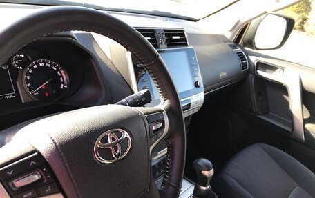 Toyota Land Cruiser Prado 150 рестайлинг 2, 2021 год, 8 500 000 рублей, 25 фотография