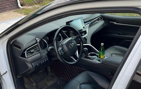 Toyota Camry, 2021 год, 2 680 000 рублей, 6 фотография