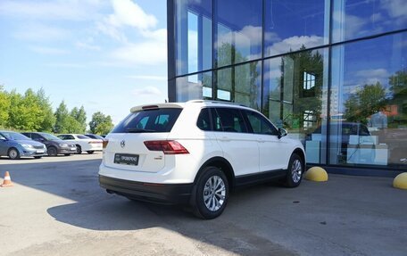 Volkswagen Tiguan II, 2017 год, 2 475 090 рублей, 6 фотография