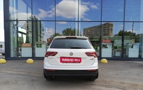 Volkswagen Tiguan II, 2017 год, 2 475 090 рублей, 7 фотография