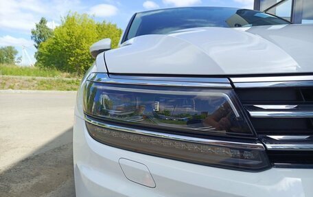 Volkswagen Tiguan II, 2017 год, 2 475 090 рублей, 21 фотография