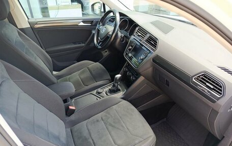 Volkswagen Tiguan II, 2017 год, 2 475 090 рублей, 13 фотография