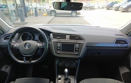 Volkswagen Tiguan II, 2017 год, 2 475 090 рублей, 17 фотография