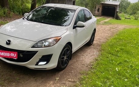 Mazda 3, 2011 год, 650 000 рублей, 2 фотография