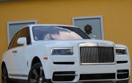 Rolls-Royce Cullinan, 2022 год, 31 500 750 рублей, 3 фотография