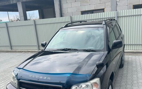 Toyota Kluger I, 2002 год, 1 175 000 рублей, 4 фотография