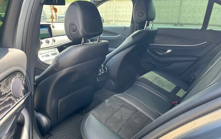 Mercedes-Benz E-Класс, 2018 год, 3 700 000 рублей, 13 фотография