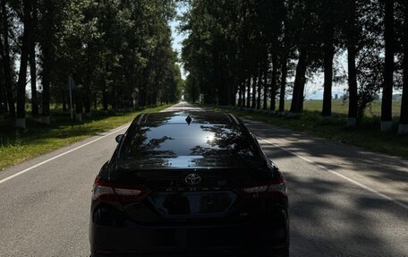 Toyota Camry, 2018 год, 3 250 000 рублей, 2 фотография
