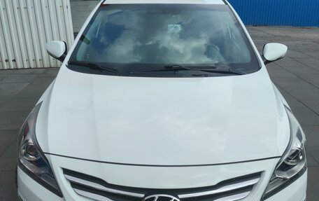 Hyundai Solaris II рестайлинг, 2014 год, 1 200 000 рублей, 2 фотография