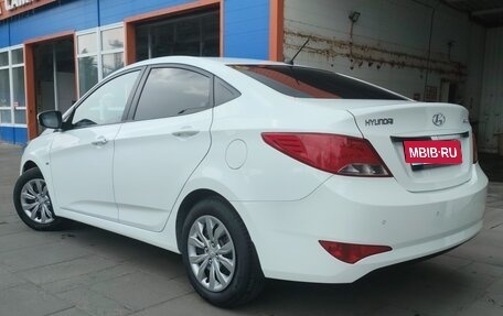 Hyundai Solaris II рестайлинг, 2014 год, 1 200 000 рублей, 4 фотография