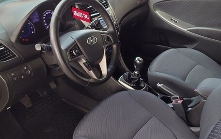 Hyundai Solaris II рестайлинг, 2014 год, 1 200 000 рублей, 6 фотография