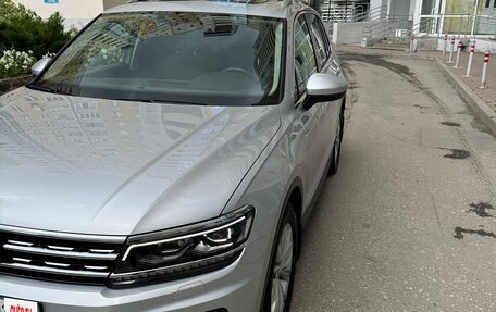 Volkswagen Tiguan II, 2018 год, 2 850 000 рублей, 3 фотография