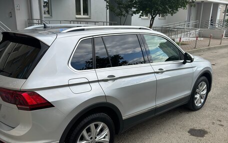 Volkswagen Tiguan II, 2018 год, 2 850 000 рублей, 5 фотография