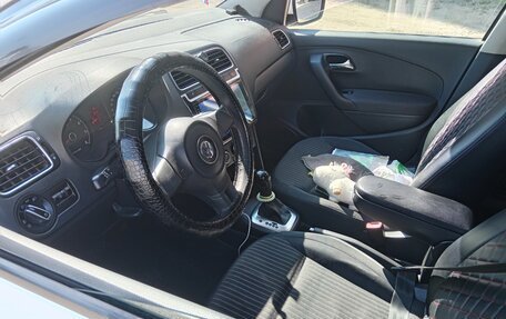 Volkswagen Polo VI (EU Market), 2011 год, 500 000 рублей, 16 фотография