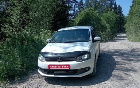 Volkswagen Polo VI (EU Market), 2011 год, 500 000 рублей, 22 фотография