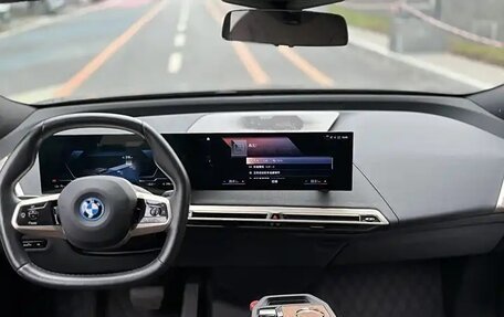 BMW iX, 2023 год, 5 280 000 рублей, 10 фотография