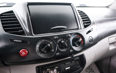Mitsubishi L200 IV рестайлинг, 2011 год, 1 149 000 рублей, 15 фотография