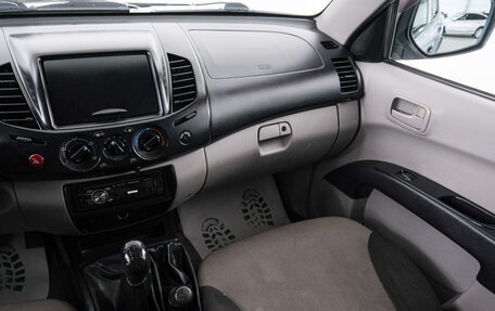 Mitsubishi L200 IV рестайлинг, 2011 год, 1 149 000 рублей, 11 фотография