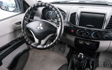 Mitsubishi L200 IV рестайлинг, 2011 год, 1 149 000 рублей, 10 фотография