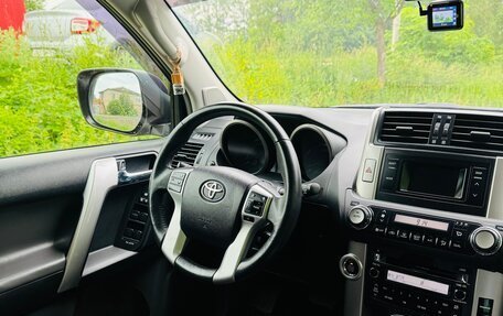 Toyota Land Cruiser Prado 150 рестайлинг 2, 2011 год, 3 100 000 рублей, 8 фотография