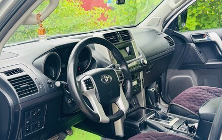 Toyota Land Cruiser Prado 150 рестайлинг 2, 2011 год, 3 100 000 рублей, 7 фотография