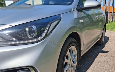 Hyundai Solaris II рестайлинг, 2017 год, 1 350 000 рублей, 3 фотография