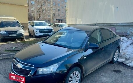 Chevrolet Cruze II, 2010 год, 550 000 рублей, 2 фотография