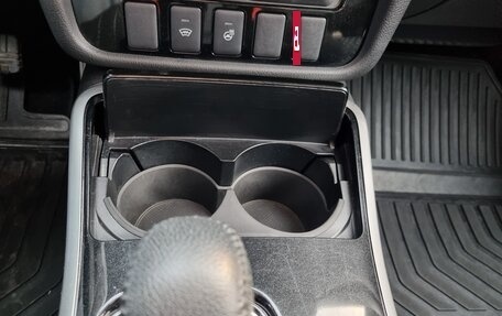 Mitsubishi Outlander III рестайлинг 3, 2018 год, 2 000 000 рублей, 15 фотография