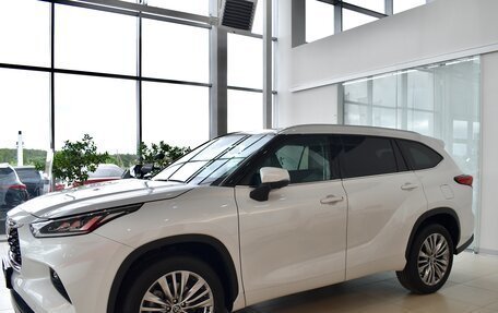 Toyota Highlander, 2025 год, 6 250 000 рублей, 3 фотография