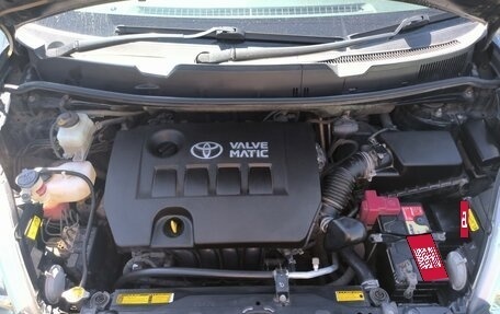 Toyota ISis I, 2014 год, 1 730 000 рублей, 5 фотография