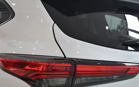 Toyota Highlander, 2025 год, 6 250 000 рублей, 26 фотография