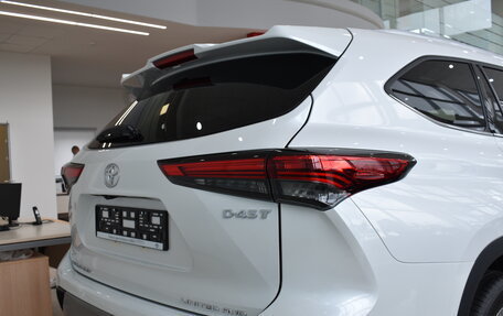 Toyota Highlander, 2025 год, 6 250 000 рублей, 27 фотография
