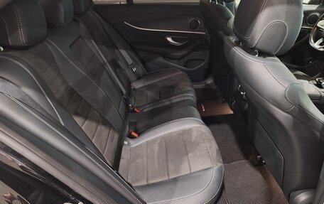 Mercedes-Benz E-Класс, 2020 год, 3 700 000 рублей, 12 фотография