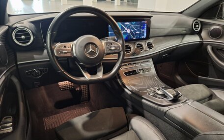 Mercedes-Benz E-Класс, 2020 год, 3 700 000 рублей, 19 фотография