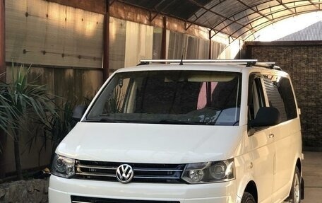 Volkswagen Caravelle T5, 2006 год, 1 650 000 рублей, 4 фотография