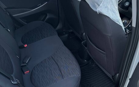 Hyundai Solaris II рестайлинг, 2015 год, 610 000 рублей, 10 фотография
