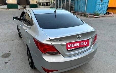 Hyundai Solaris II рестайлинг, 2015 год, 610 000 рублей, 2 фотография