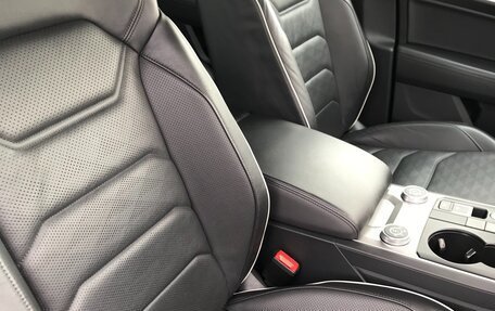Volkswagen Touareg III, 2020 год, 4 150 000 рублей, 14 фотография