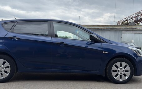 Hyundai Solaris II рестайлинг, 2015 год, 700 000 рублей, 8 фотография